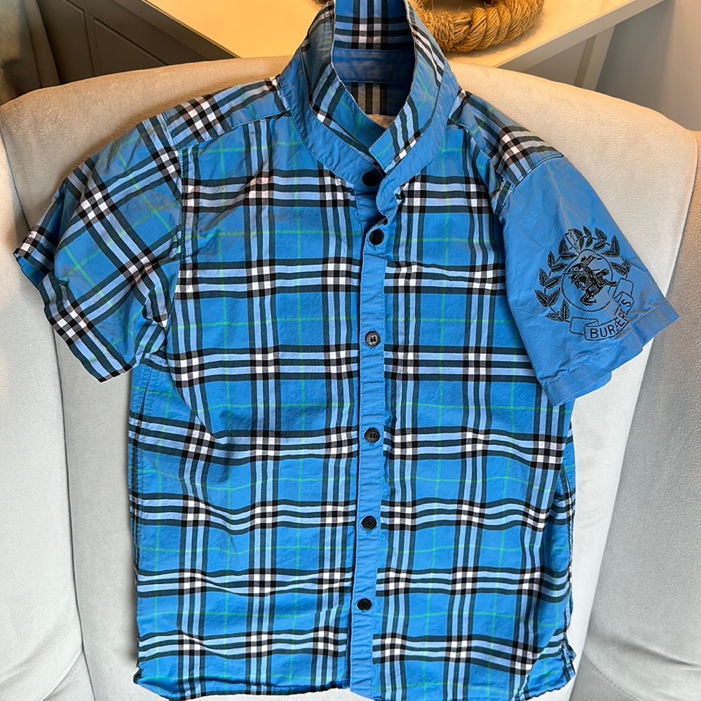 Classic Burberry plaid button down